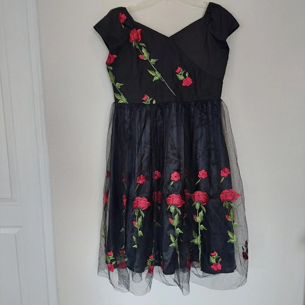Aufor Embroidered‎ Floral Swing Dress Size XL NWT